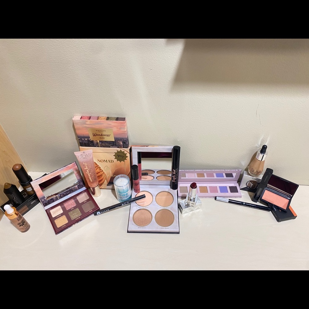 16 piece full size make up bundle